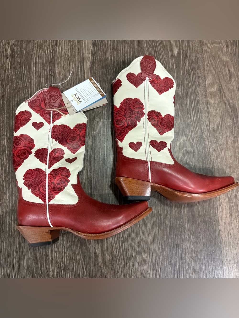 Twisted X Cowboy Boots Women’s, Olivia Bennett, Size 6.5 Red Hearts, Floral
